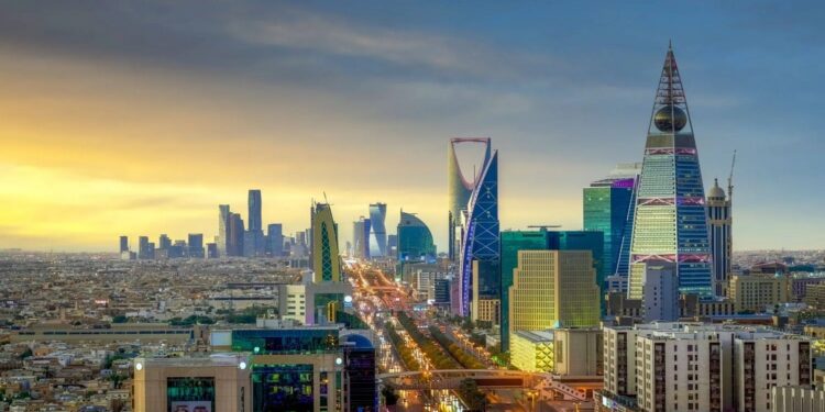 الأنشطة غير النفطية تقود نمو الاقتصاد السعودي إلى 1.3%