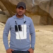 رسام يمني يحول صخور جبلية جنوب المملكة إلى رسومات تشكيلية (فيديو)