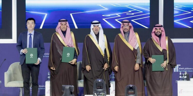 NHC توقيع صفقات واتفاقيات إستراتيجية بقيمة 30 مليار ريال خلال افتتاح منتدى مستقبل العقار