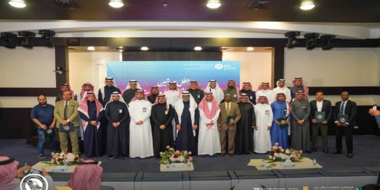 رئيس جامعة الملك فيصل يدشن مبادرة مشروع إبداعات