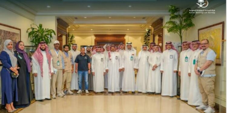 هيئة المساحة الجيولوجية السعودية تطلق برنامجي «طموح» و«جدير»