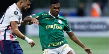 نادٍ سعودي يفاوض وست هام للحصول على غيليرمي