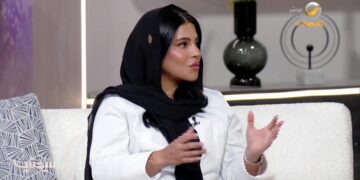 استشارية: يجب أن ندعم الطفل مهما كانت مشاعره.. والدفاع عن الطفل في حالات الخطأ ليس “جيد صحيا للطفل”