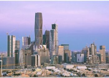 أكثر من 1.6 مليون سجل تجاري في السعودية.. قطاعات واعدة تقود النمو الاقتصادي