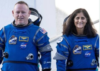 ترمب يطالب ماسك بإعادة رائدي فضاء تابعين لـ”ناسا”