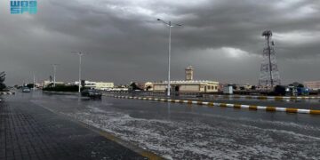 “أمطار غزيرة تزين سماء طريف وتنعش الأرض في الحدود الشمالية”