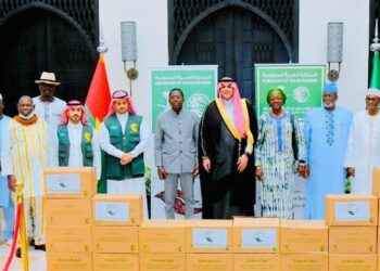 مركز الملك سلمان للإغاثة يسلّم 50 طنًا من التمور هدية المملكة إلى جمهورية بوركينا فاسو