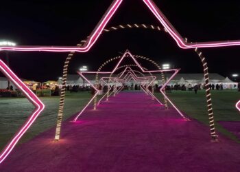 بدء فعاليات مهرجان “ليالي رفحاء” وسط أجواء ترفيهية مميزة