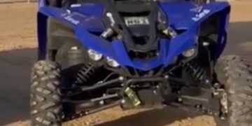 ‏“فاطمة با ناز”.. طبيبة سعودية تترك العيادة لممارسة شغفها في سباقات المحركات