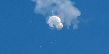 فلكية جدة تُفسر وجود الأجسام الغامضة في سماء المملكة