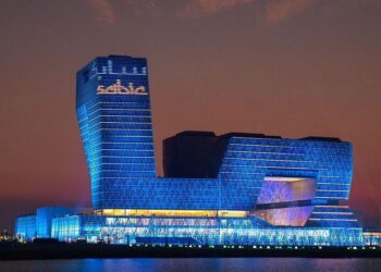 التكنولوجيا رافد أساسي لتطوير “القطاعات الحيوية” في السعودية