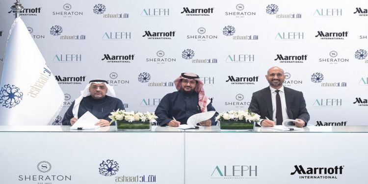 ماريوت الدولية وأليف هوسبيتاليتي وشركة أشاد يوقعون اتفاقية لافتتاح فندق شيراتون في الخبر