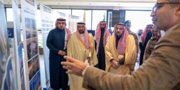 أمير القصيم يطلع على مخططات جامع الفهاد الكبير ويتفقد المرافق البلدية والخدمية شمال مدينة بريدة