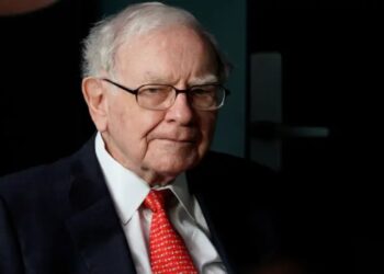 4 شركات عملاقة تقود التحول الرقمي في محفظة وارن بافيت وتعزز استثماراته المستقبلية