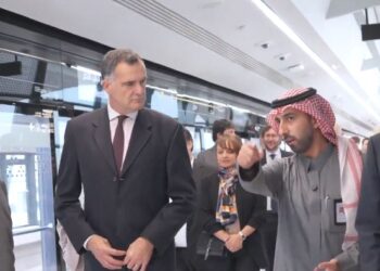 سفير الاتحاد الأوروبي عن قطار الرياض: إنجاز استثنائي.. وما شاهدته تجاوز توقعاتي بكثير