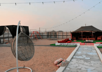 “المخيمات البرية في جدة: ملاذ الشتاء لعشاق الطبيعة البرية”