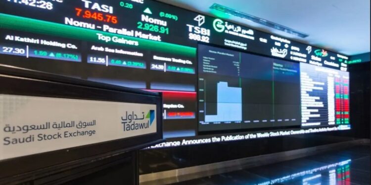 سوق الأسهم السعودية يغلق مرتفعًا عند 12172 نقطة