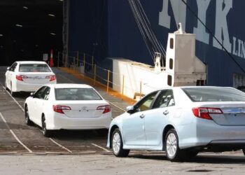 تويوتا تبيع 10.8 مليون سيارة في 2024 وتتصدر عالميًا