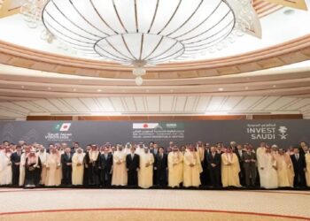 كاتب: تتميز مشاركات السعودية في المؤتمرات والمنتديات العالمية بثقل كبير