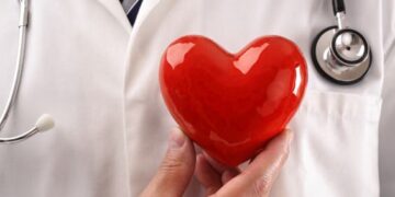 3 أرقام تحمي قلبك.. استشاري يكشف معايير الصحة المثالية