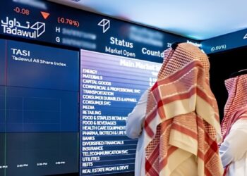 سوق الأسهم السعودية تغلق على ارتفاع وتتجاوز 12,100 نقطة