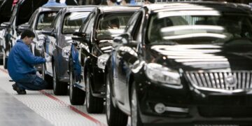 الولايات المتحدة تحقق في عطل بمحركات 877 ألف سيارة من جنرال موتورز