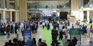 جامعة نجران تشارك في فعاليات “مؤتمر دوفات 2025” في دبي لتعزيز خبراتها في مجال الصيدلة والرعاية الصحية