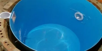 استشاري أورام تحذر: مادة الأيبوكسي مسرطنة ولا يجوز أن تحتك بمياه الخزانات (فيديو)