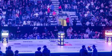 “دمبلينغ ينتصر في لقاء الإعادة على دا كريزي هاوايانفي Power Slap ويهيمن على الوزن الثقيل جداً