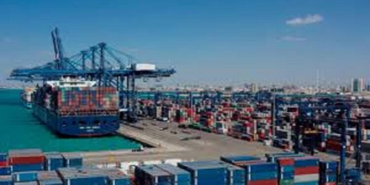 السعودية تعزز ريادتها في النقل البحري وترتقي للمرتبة الأولى عربيا وإقليميا و الـ 20 عالميًا