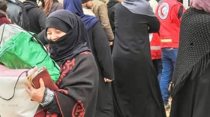 مركز الملك سلمان للإغاثة يواصل تقديم المواد الإغاثية في المدن السورية