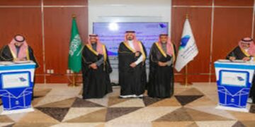 مستشفى التخصصي يوقع اتفاقية تعاون مع الهيئة الملكية بينبع