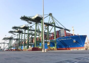 كاتب اقتصادي: تطور اقتصادي كبير للمملكة في الأنشطة غير النفطية بتشكيلها 52% من ناتج 2024