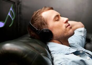 استشارية: الاستماع إلى إيقاع موسيقي سريع أو عالي يجعلنا نشعر برغبة في الحركة والنشاط