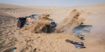 غي بوتريل وملاحه خارج رالي داكار 2025 بعد حادث