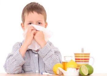 5 نصائح لحماية طفلك من نزلات البرد