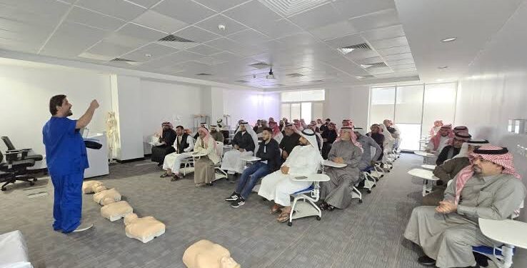 “الهلال الأحمر” بعسير يطلق المرحلة الأولى من مشروع “معاذ”