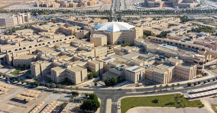 تحويل الدراسة الحضورية غدًا إلى نظام الدراسة “عن بعد” بجامعة القصيم
