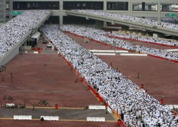 تحذيرات من أخطر عوامل التدافع في الزحام البشري