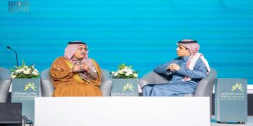 نائب وزير الصناعة يستعرض المقومات الصناعية والاستثمارية في محافظة حفر الباطن