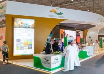 “هيئة تطوير محمية الإمام عبدالعزيز تشارك في ملتقى السياحة السعودي”