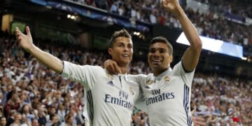 كاسيميرو في طريقه إلى النصر لمزاملة رونالدو من جديد