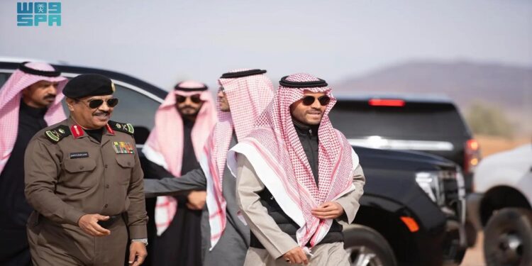 نائب أمير حائل يتفقد الاستعدادات الأمنية لمسار رالي داكار الدولي 2025 في المنطقة