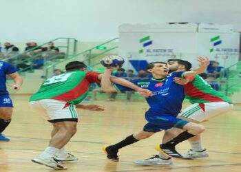 الفتح يهزم الاتفاق ويوسع صدارته في دوري أولى اليد