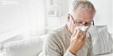 استشاري: يجب عزل كبار السن ومرضى القلب عن الشباب والأطفال المصابين بالزكام