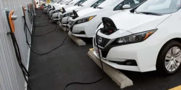 نصائح مهمة قبل شراء سيارة كهربائية مستعملة لضمان تجربة ناجحة.. إنفوجراف