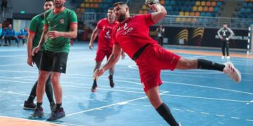 الفتح يعزز صدارته لدوري الدرجة الأولى لكرة اليد بفوز كاسح على الحزم