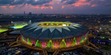 رسميا وزارة الرياضة تعلن تغيير اسم ملعب الجوهرة المشعة