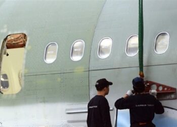 الطائرات الإيرانية تهبط في مطارات السعودية وتركيا والإمارات… وتقلع منها