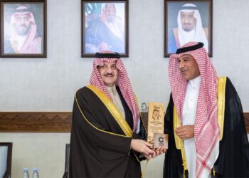 أمير الشرقية يدشن مشروع ”سي فرونت“ الاستثماري في القطيف